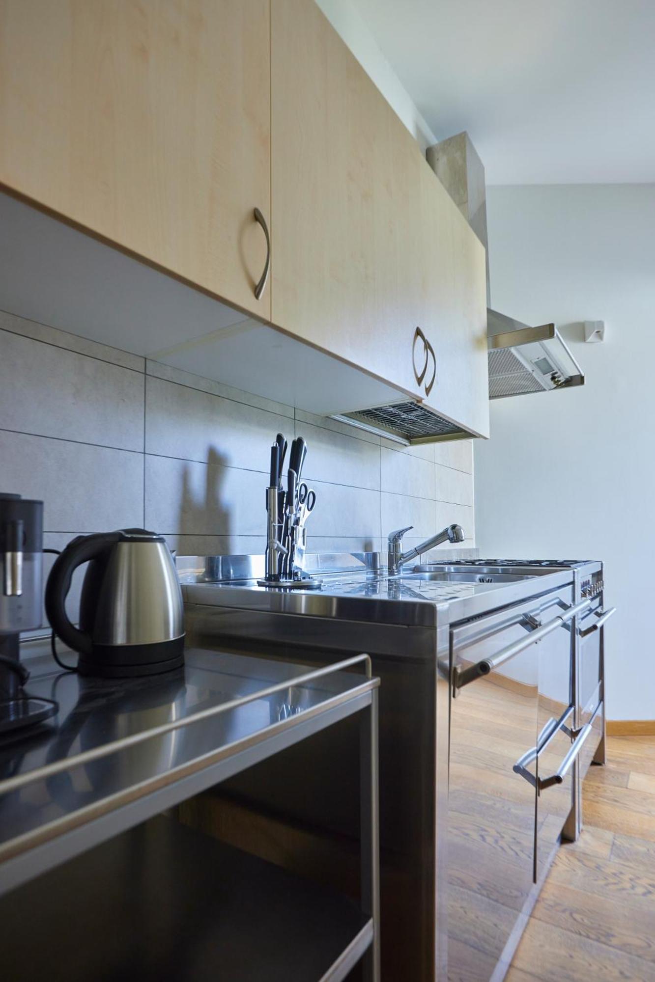 Garibaldi Oasis Retreat - Awesome Location In The Modern Apartment Mailand
