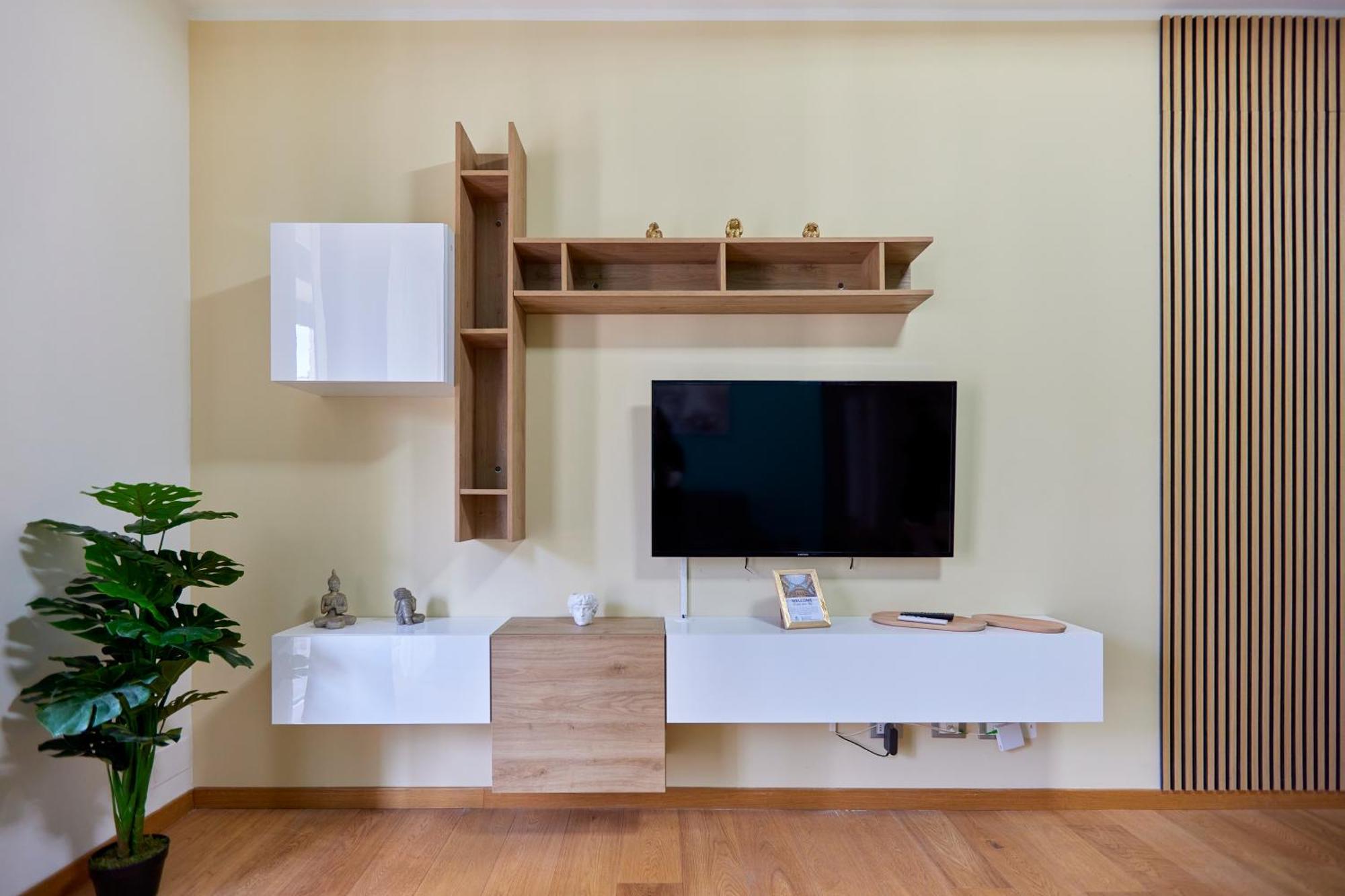 Garibaldi Oasis Retreat - Awesome Location In The Modern Apartment *